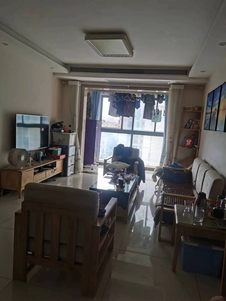 广泰锦苑法拍房4号住宅906号