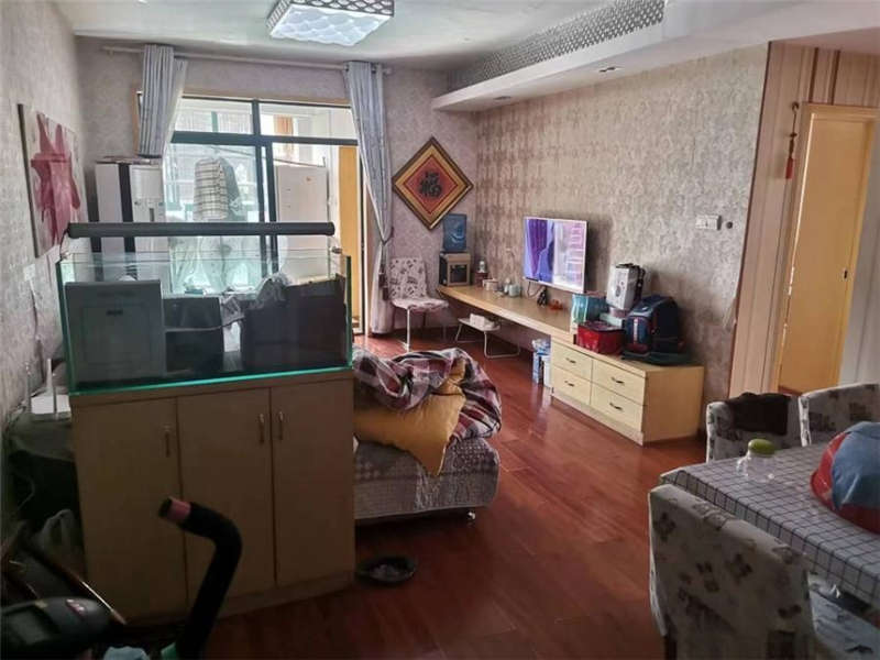 威尔士春天（绿洲花园）法拍房8栋2606号