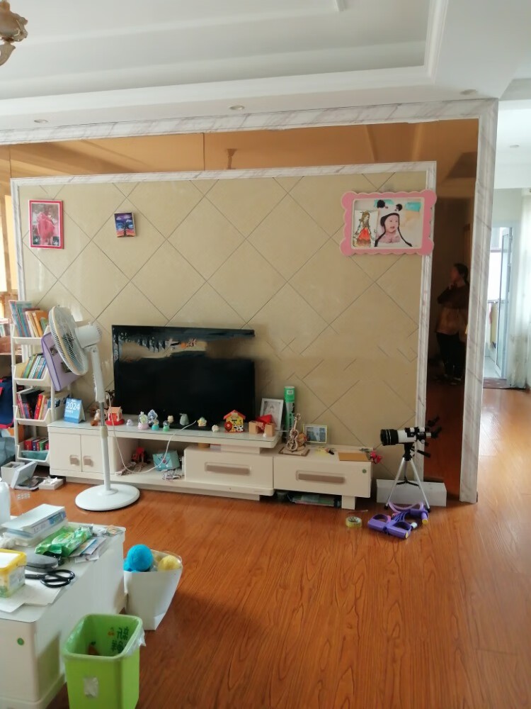 东方航标法拍房5栋3001室