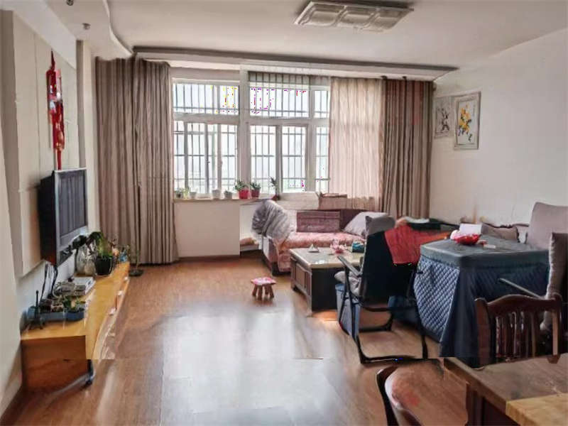 长沙师范学院金岸小区（长沙师范金岸小区教师住宅）法拍房8栋1106号