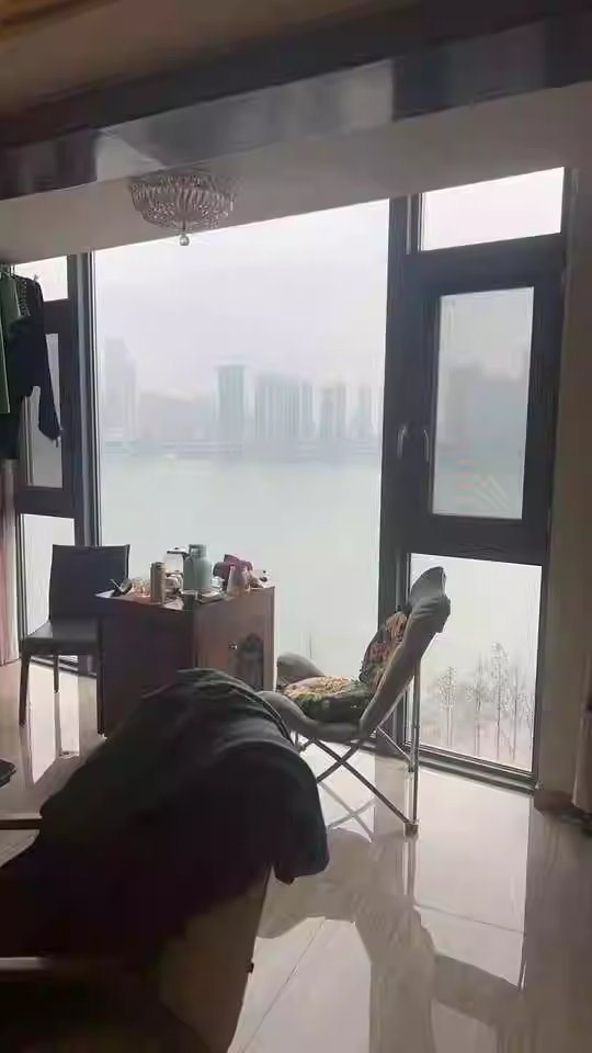 （ 一线江景 双学位）北辰定江洋法拍房D1-5栋709房