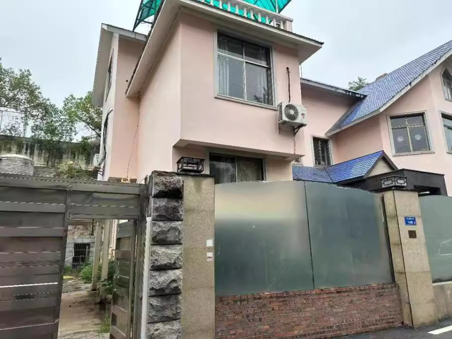 （8折 独栋别墅）洪山翠园二区法拍房14号栋全部