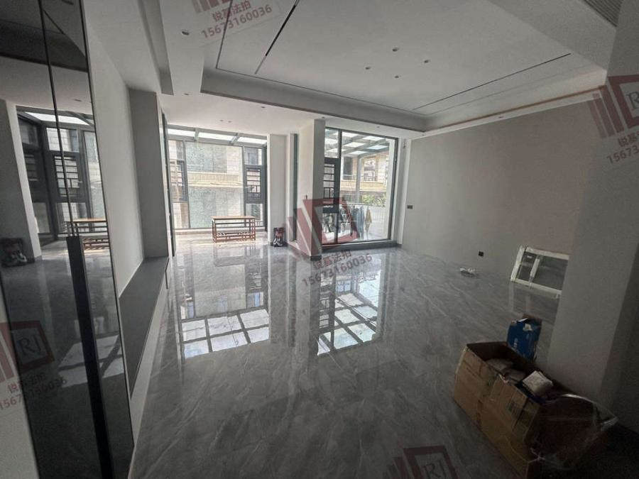 （地铁口精装别墅）大唐印象（云海湾小区）法拍房D35栋102号