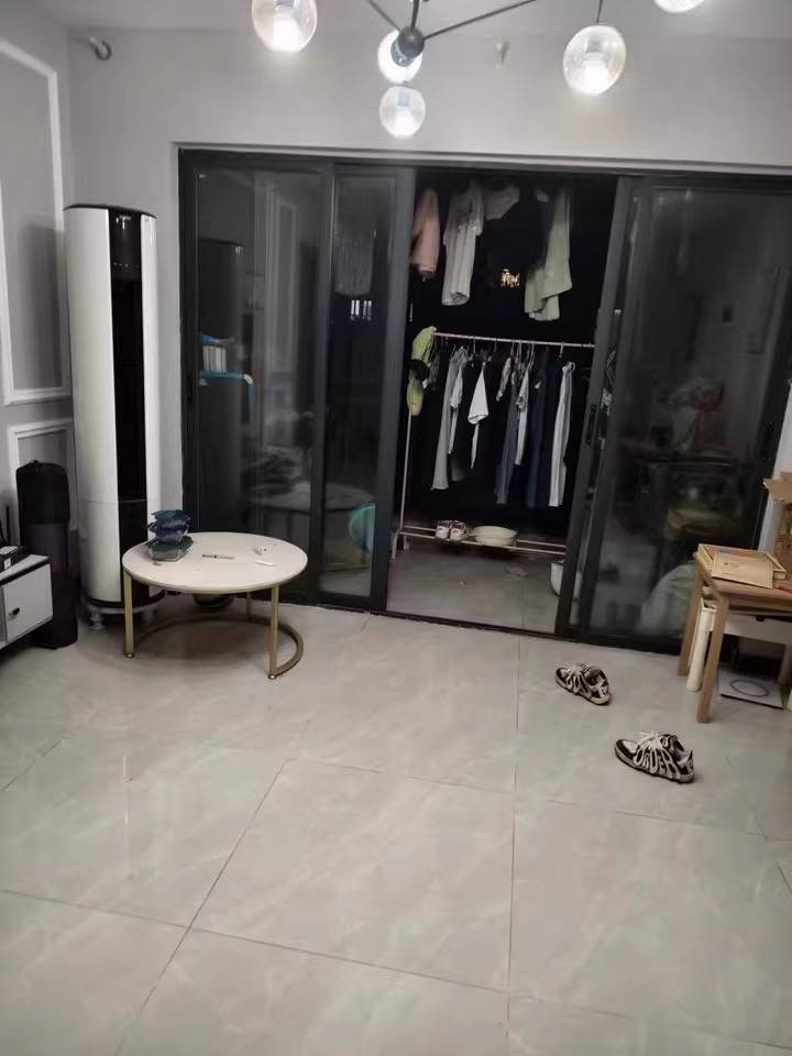 （滨江大四房 7折）山水誉峰（峰景苑一期）法拍房4栋1406房